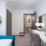 Blekitne Wzgorze - Nowoczesne Goscinne بيت ضيافة