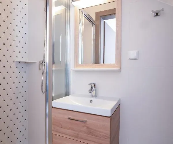 Blekitne Wzgorze - Nowoczesne Goscinne Vendégház 3*